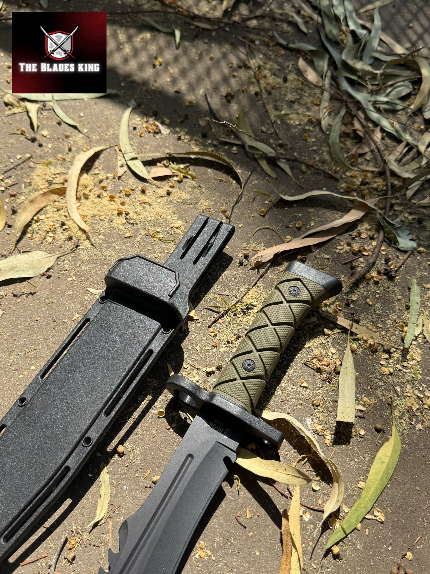 Green Colombian Dagger