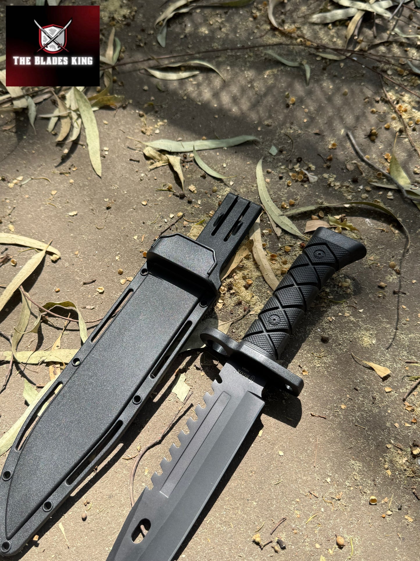 Black Colombian Dagger