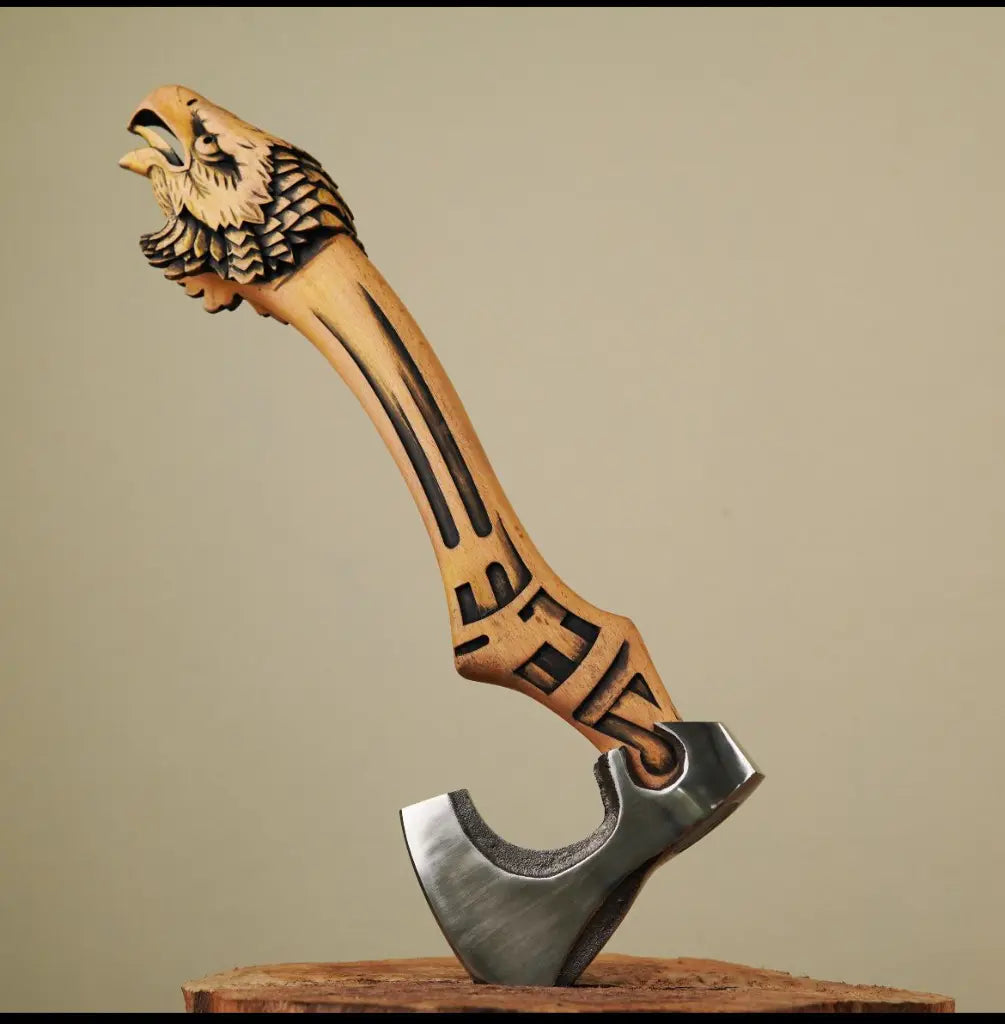 Axe Eagle Grizzly With Leather Cover