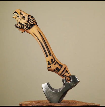 Axe Eagle Grizzly With Leather Cover