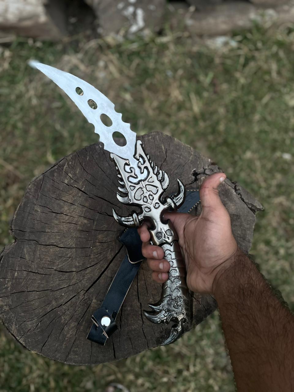 Scorpion 🦂 Dagger With Leather Cover